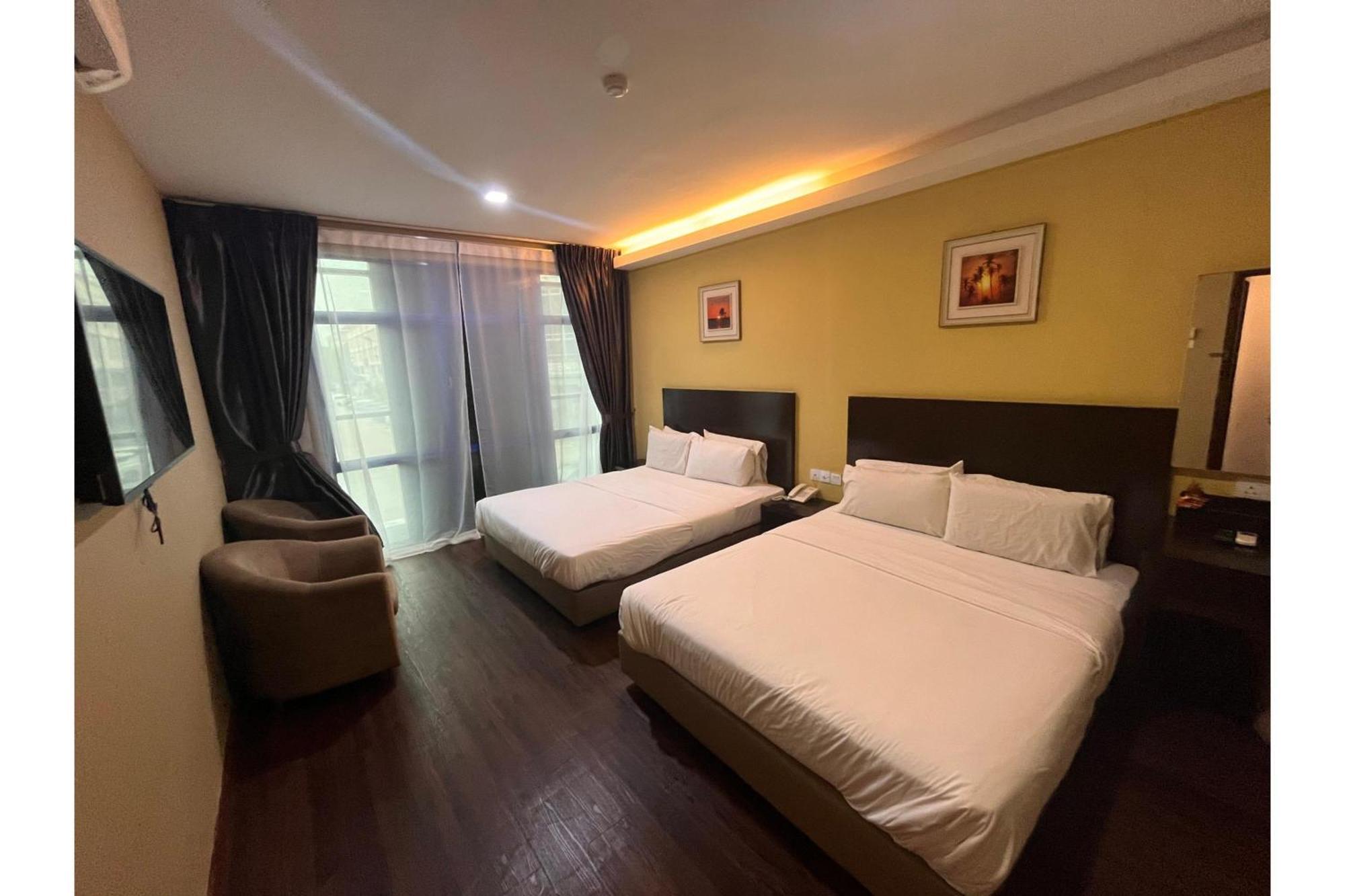 Capital O 91074 Grand World Hotel Johor Bahru Exterior photo